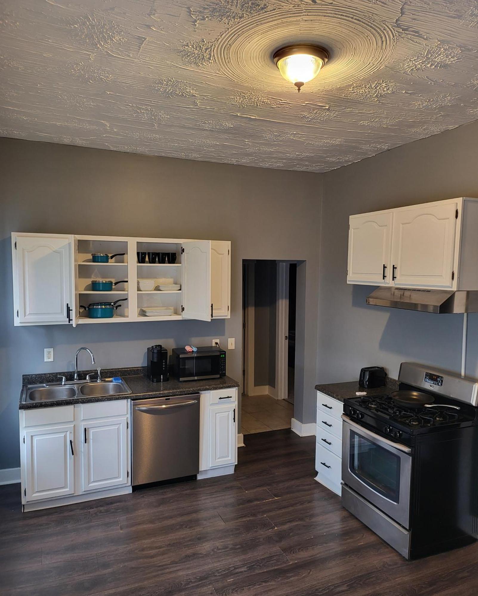 1 Bedroom In Columbus Osu District, Free Parking, Kitchen, Washer And Dryer, Central Location, Downtown, Hospital, Expocenter, Osu Stadium מראה חיצוני תמונה